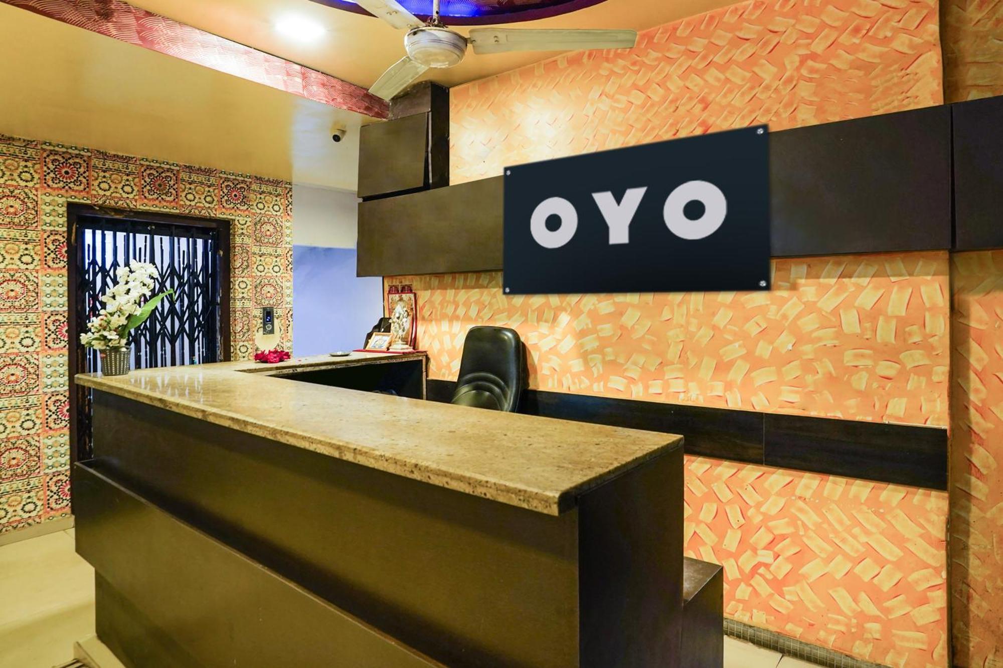 Hotel O Crystal อาเมดาบัด ภายนอก รูปภาพ