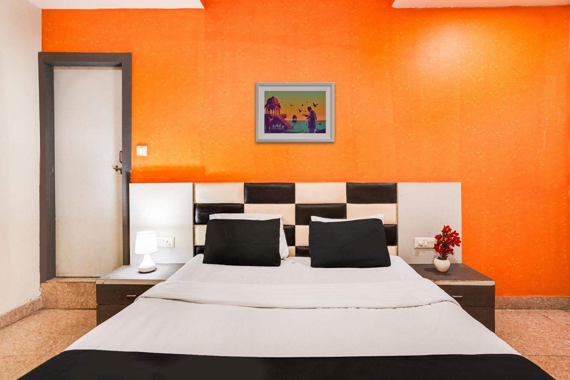 Hotel O Crystal อาเมดาบัด ภายนอก รูปภาพ