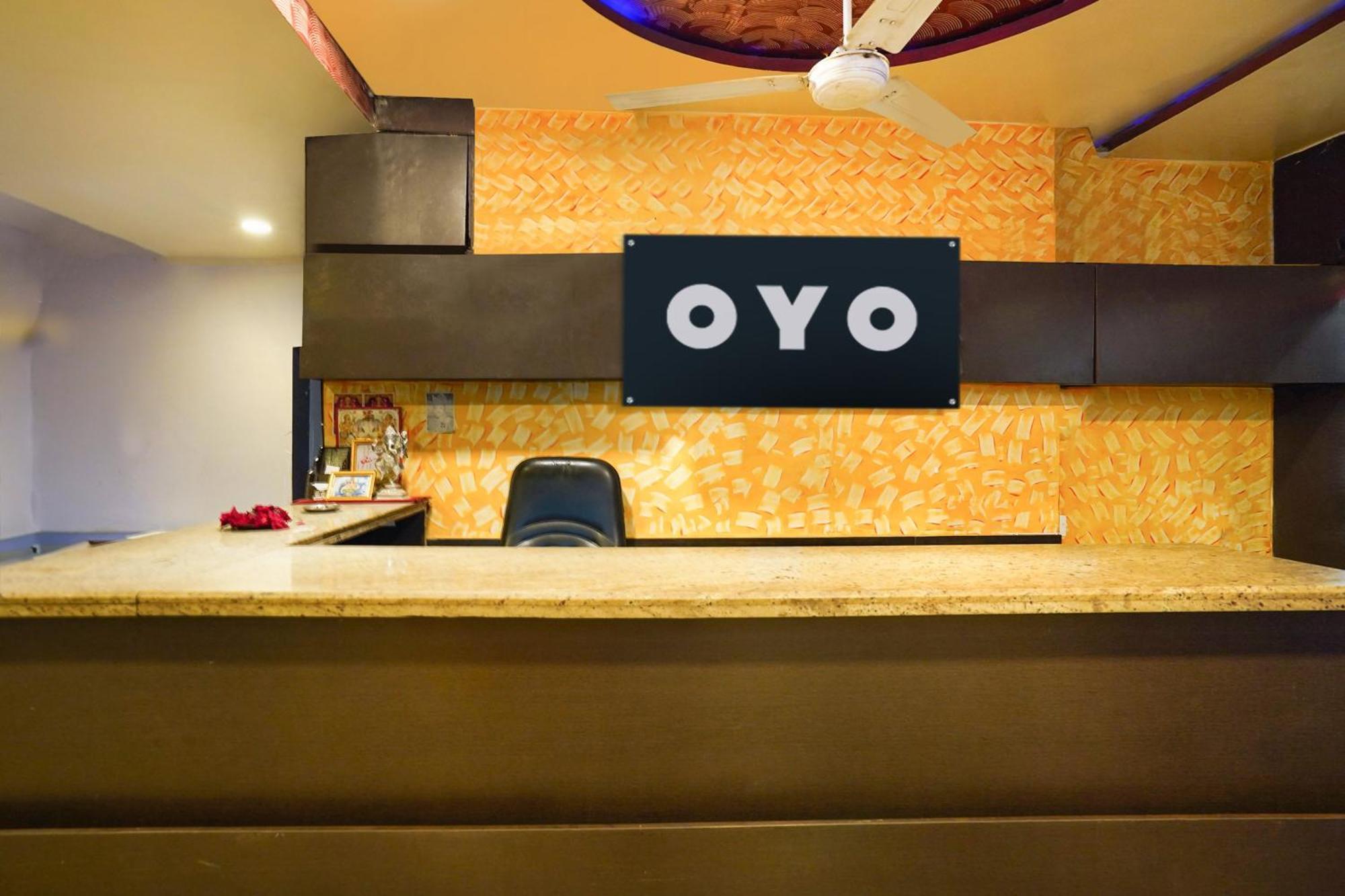 Hotel O Crystal อาเมดาบัด ภายนอก รูปภาพ